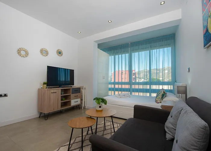 Estudio En Con Piscina