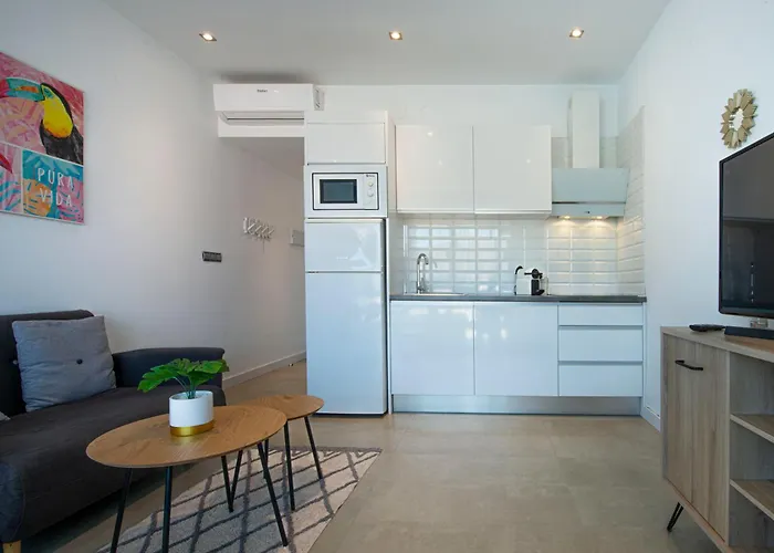 Estudio En Con Piscina Apartamento